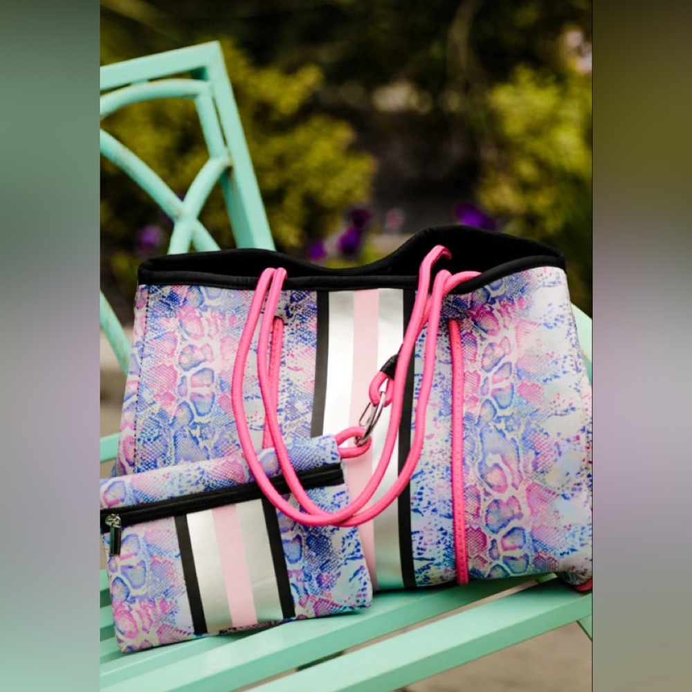 Salt and Sand Neoprene Tote Bags with Clutch